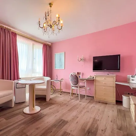 Woerlitzer Hof فندق