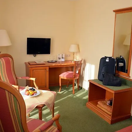 Hotel Woerlitzer Hof 4*