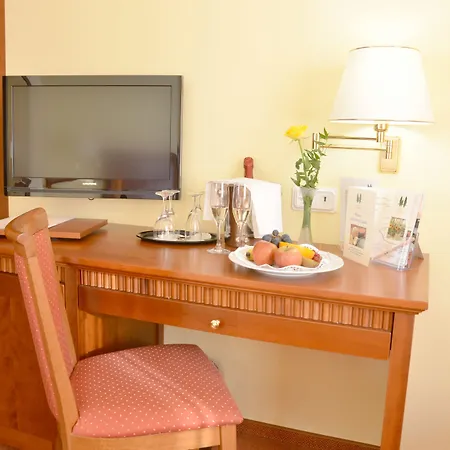 Woerlitzer Hof فندق