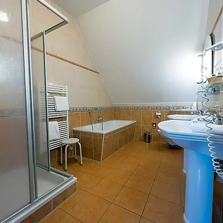 Hotel Woerlitzer Hof 4*
